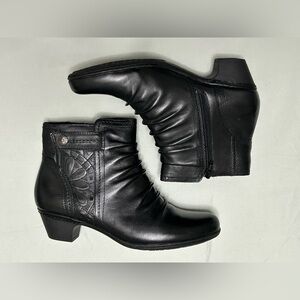 Rockport / Cobb Hill Black Abilene Ankle Booties with Floral Detail - 9.5M